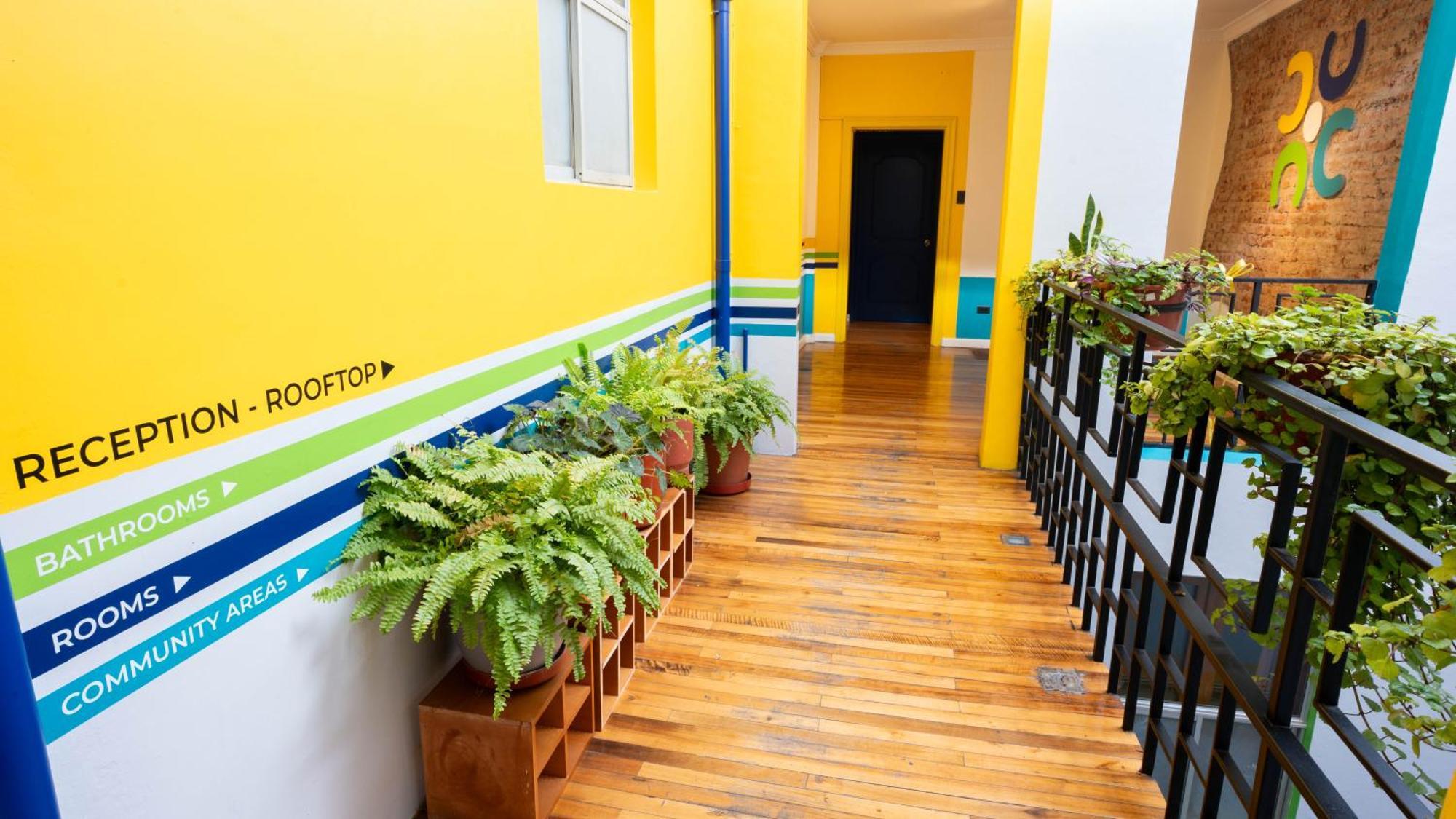Community Hostel Кито Экстерьер фото